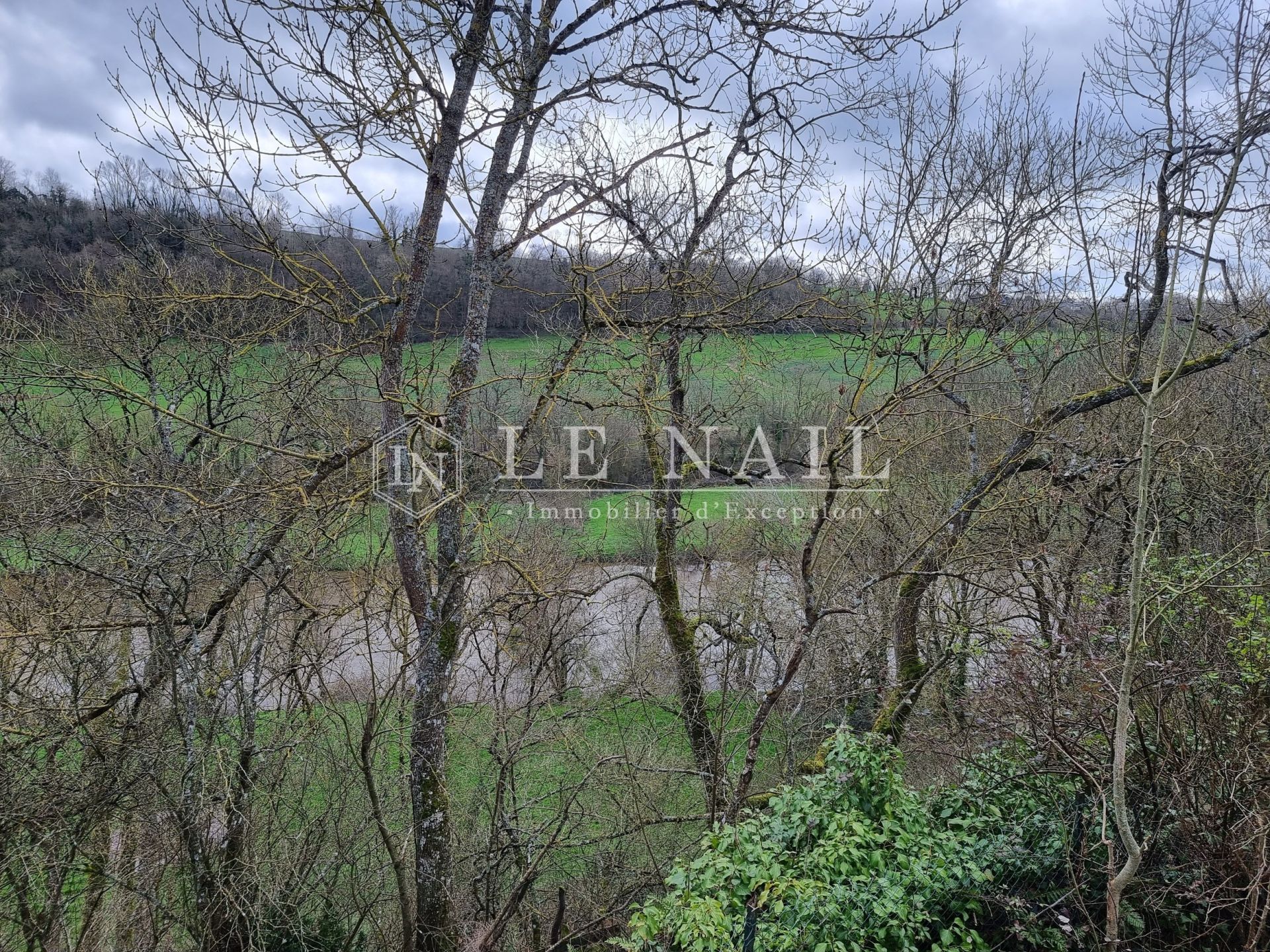property 9 rooms for sale on THURY HARCOURT (14220)