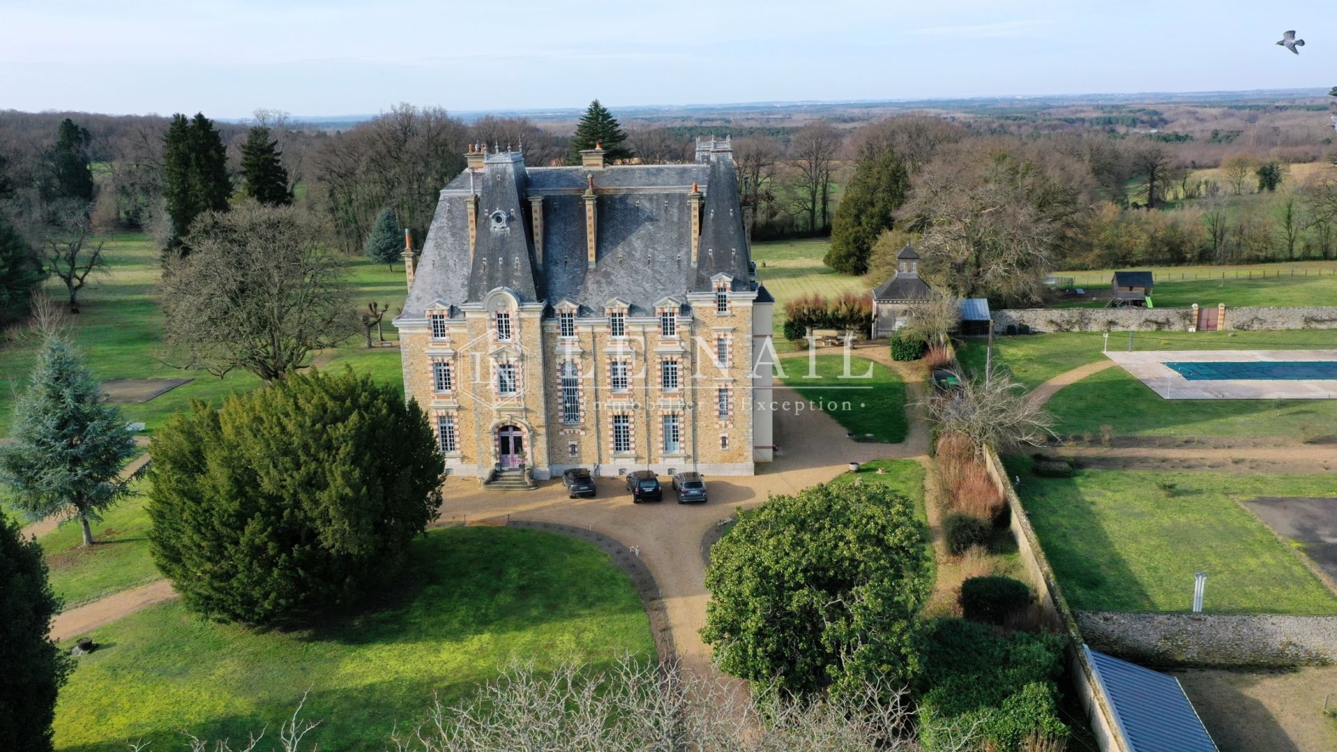 château 28 pièces en vente à LE MANS (72000)