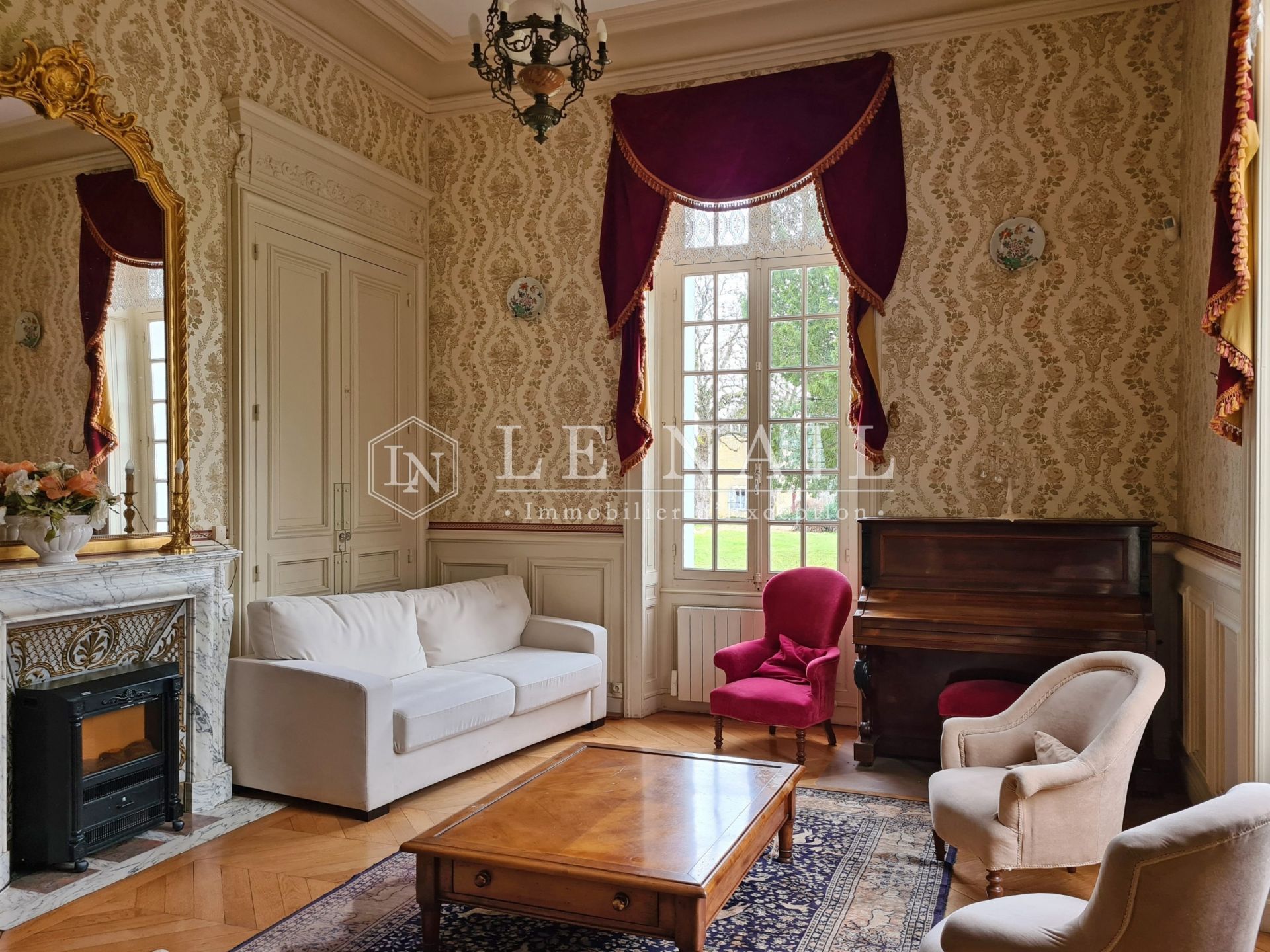 château 28 pièces en vente à LE MANS (72000)