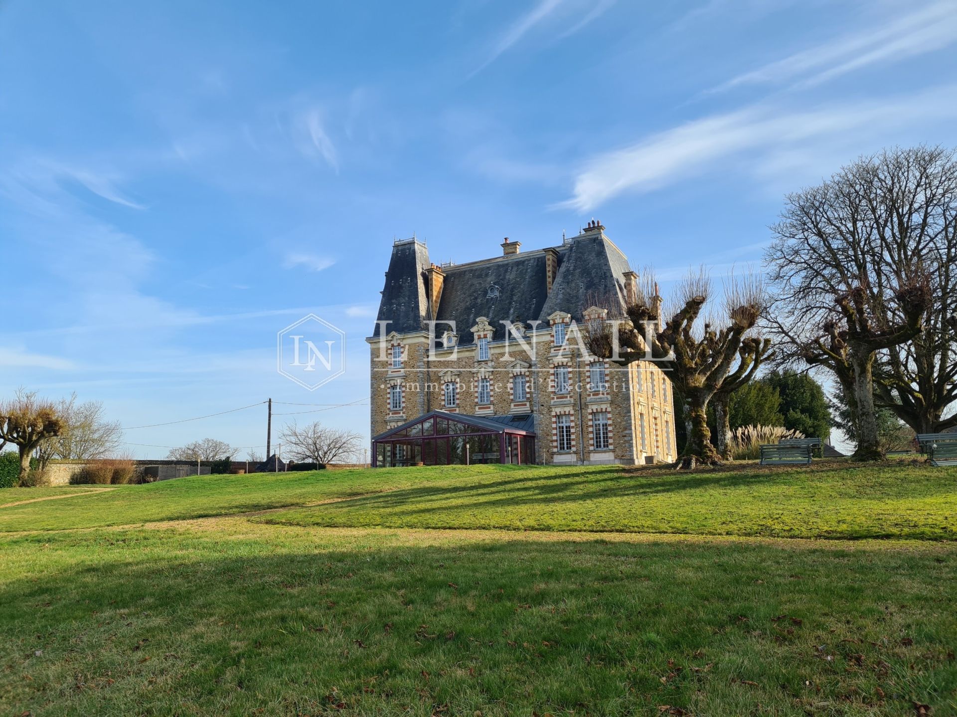 château 28 pièces en vente à LE MANS (72000)