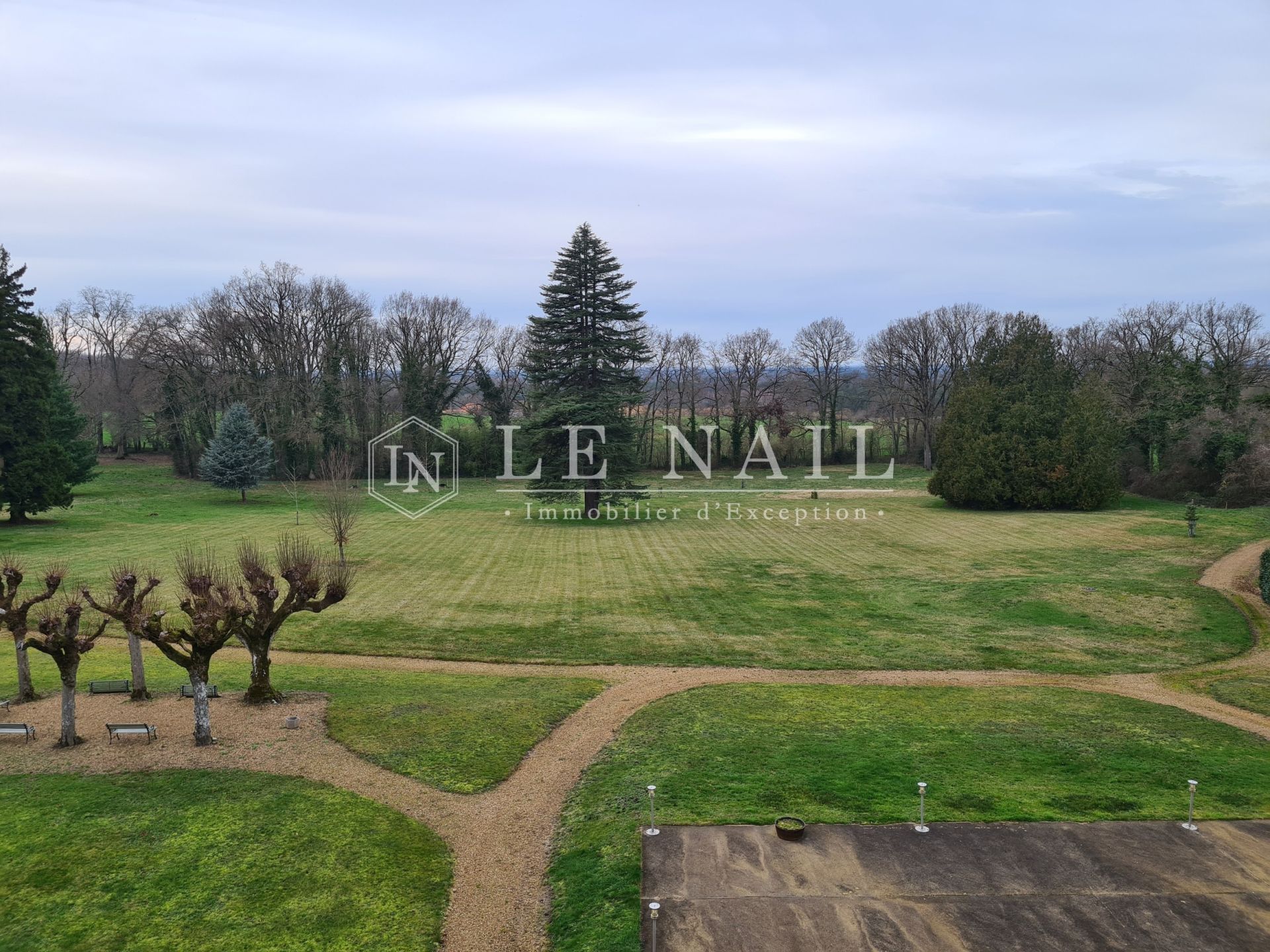 château 28 pièces en vente à LE MANS (72000)