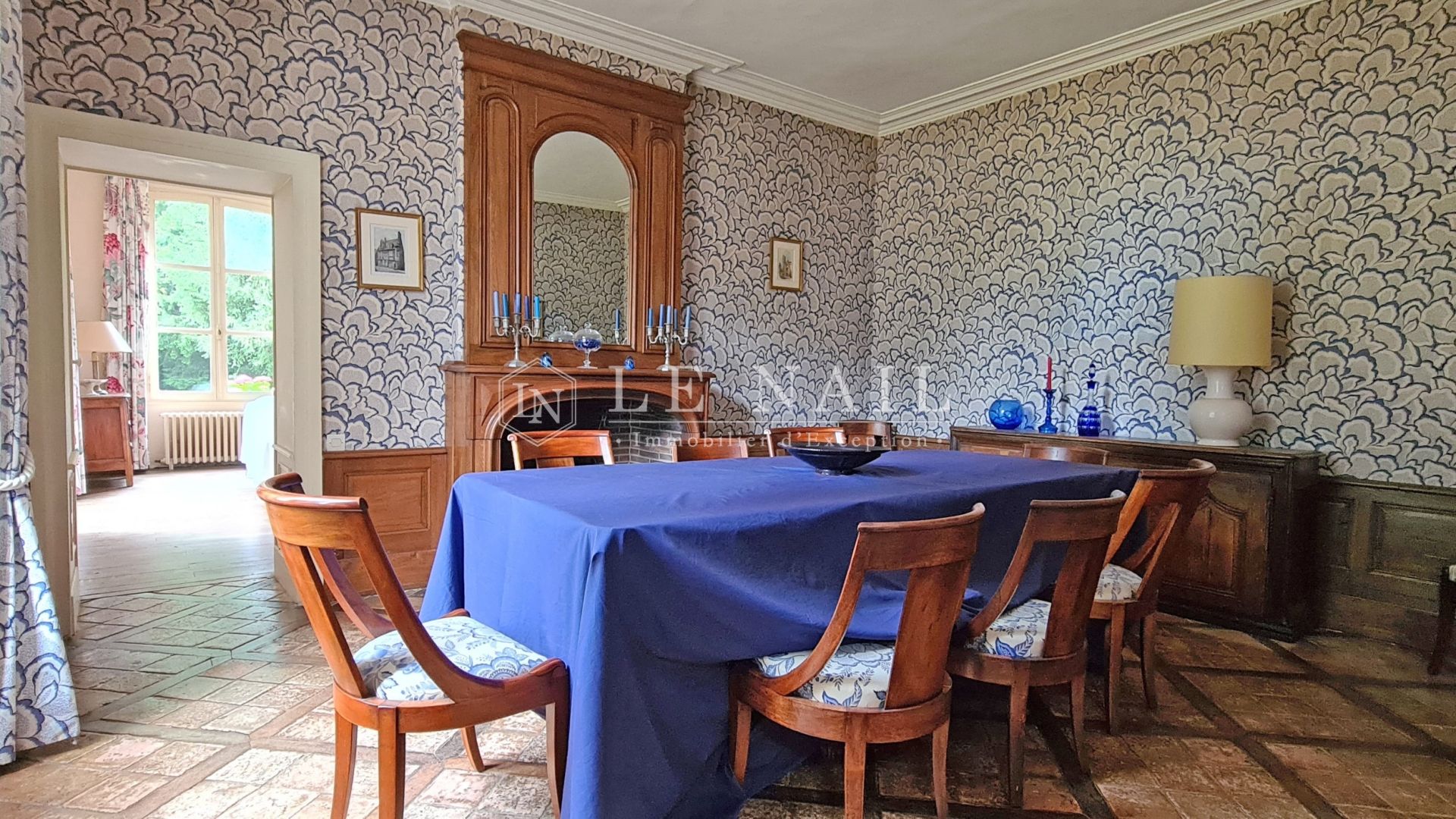 manor house 11 rooms for sale on LE MANS (72000)