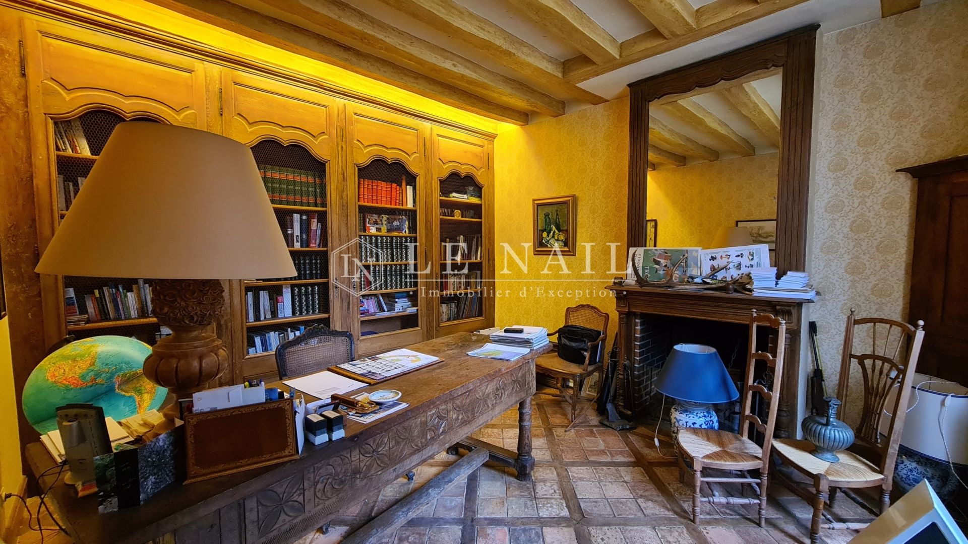 manor house 11 rooms for sale on LE MANS (72000)