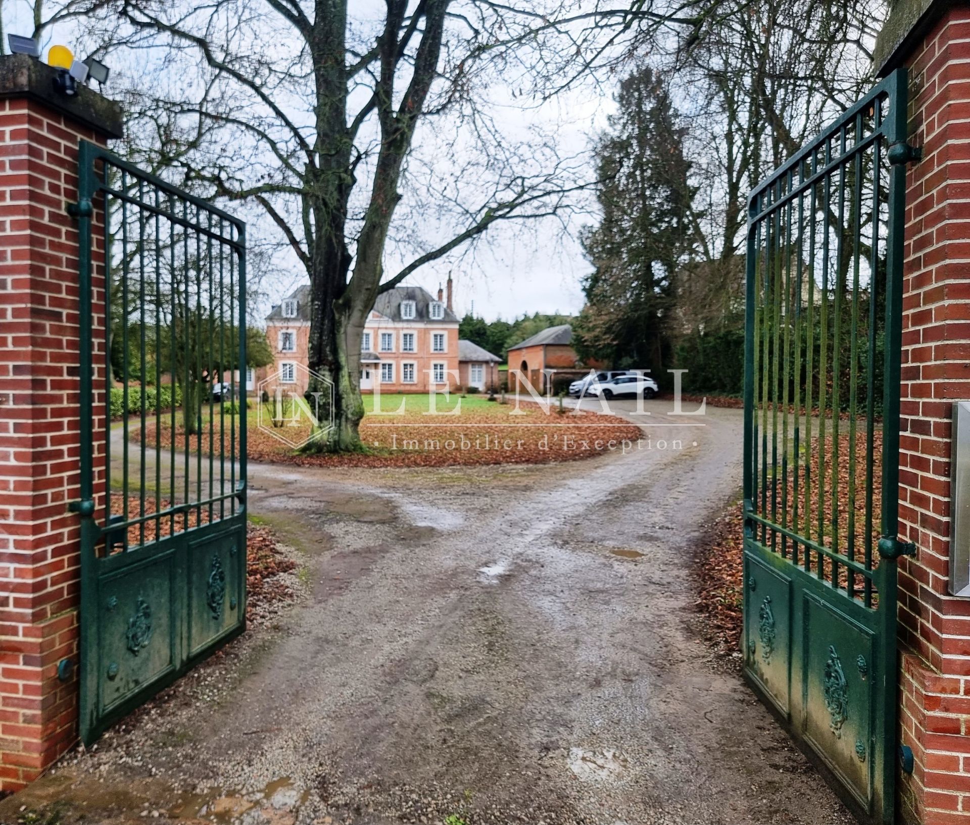 manor house 23 rooms for sale on GACE (61230)