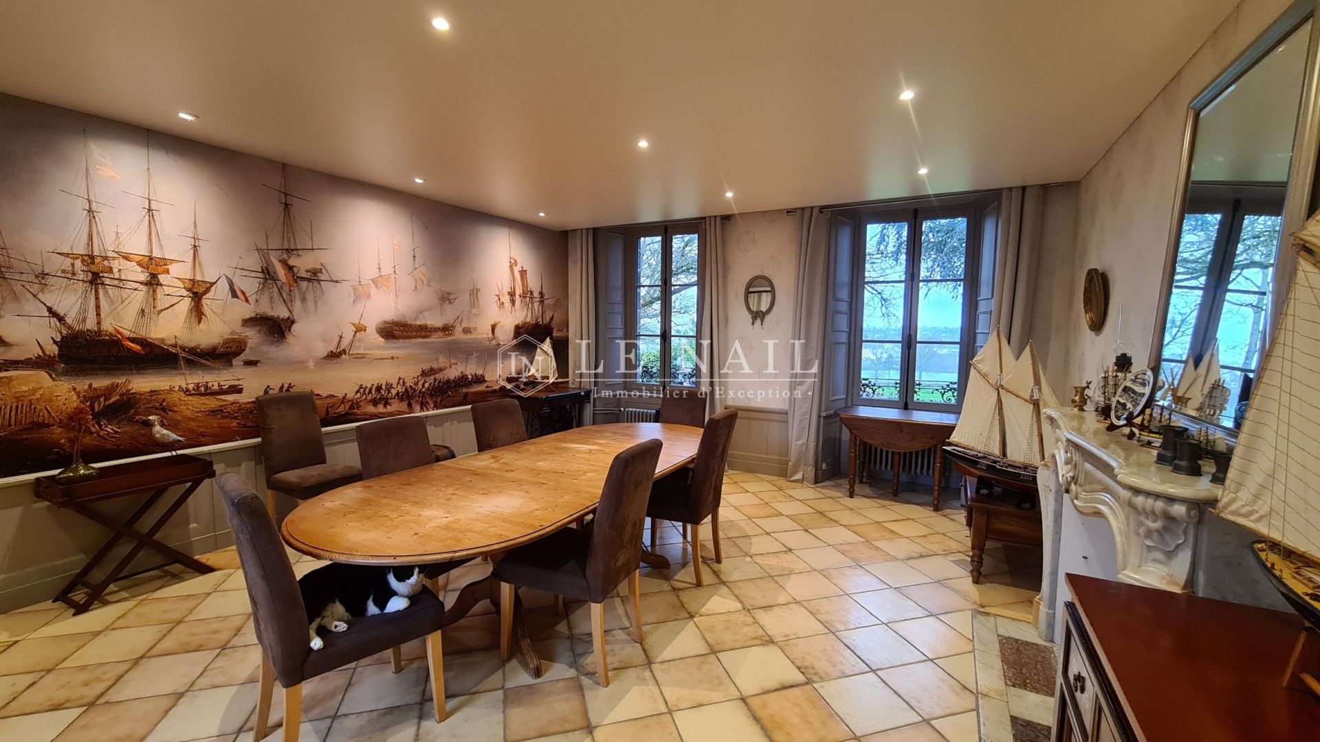 house 8 rooms for sale on VITRE (35500)