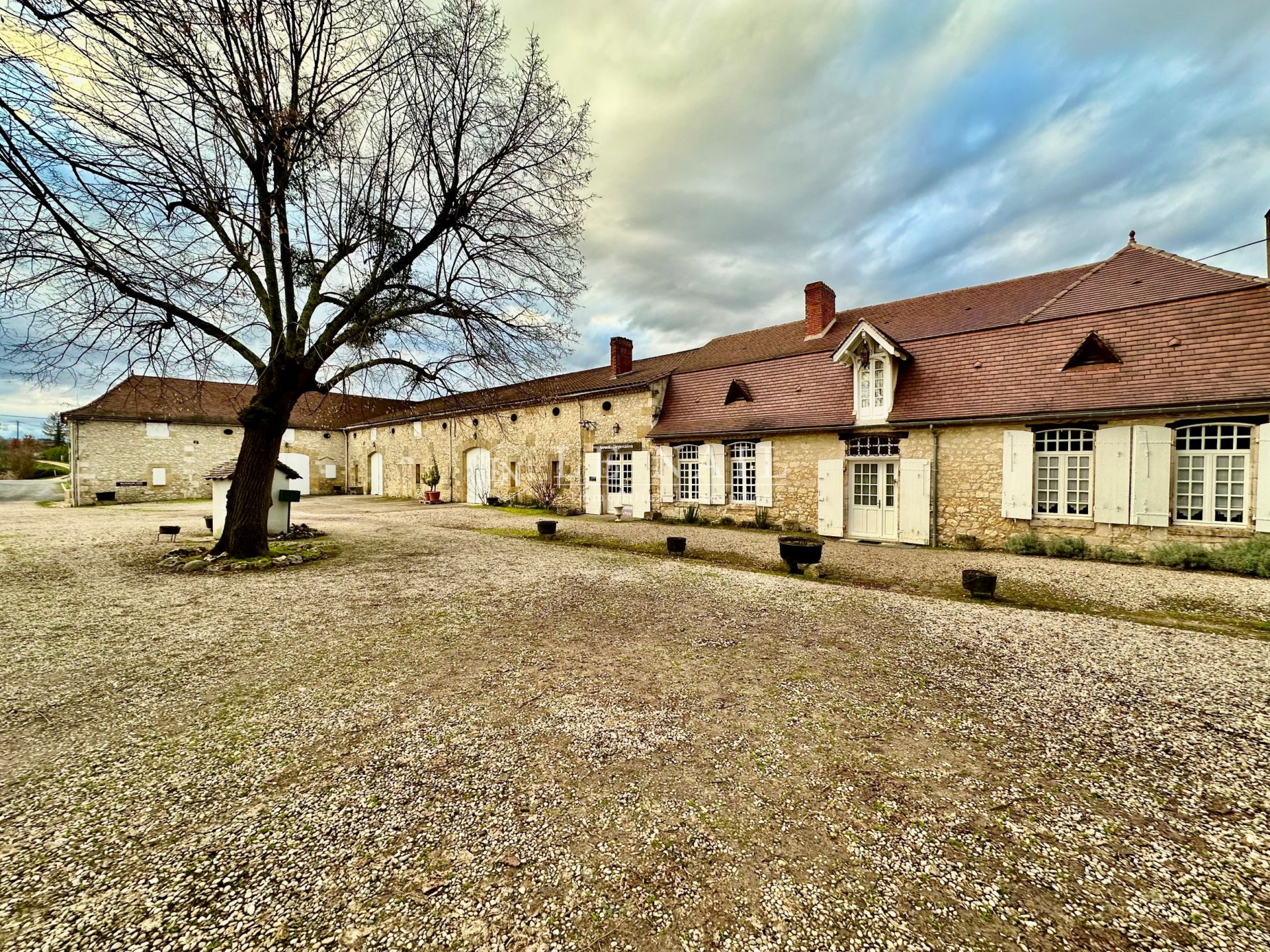 propriété viticole 8 pièces en vente à BERGERAC (24100)