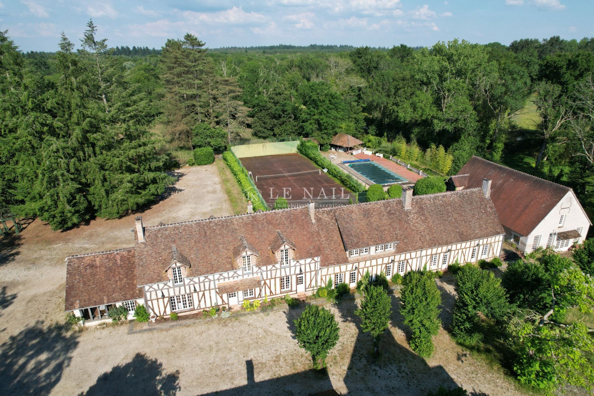 propriété 14 pièces en vente à LAMOTTE BEUVRON (41600)