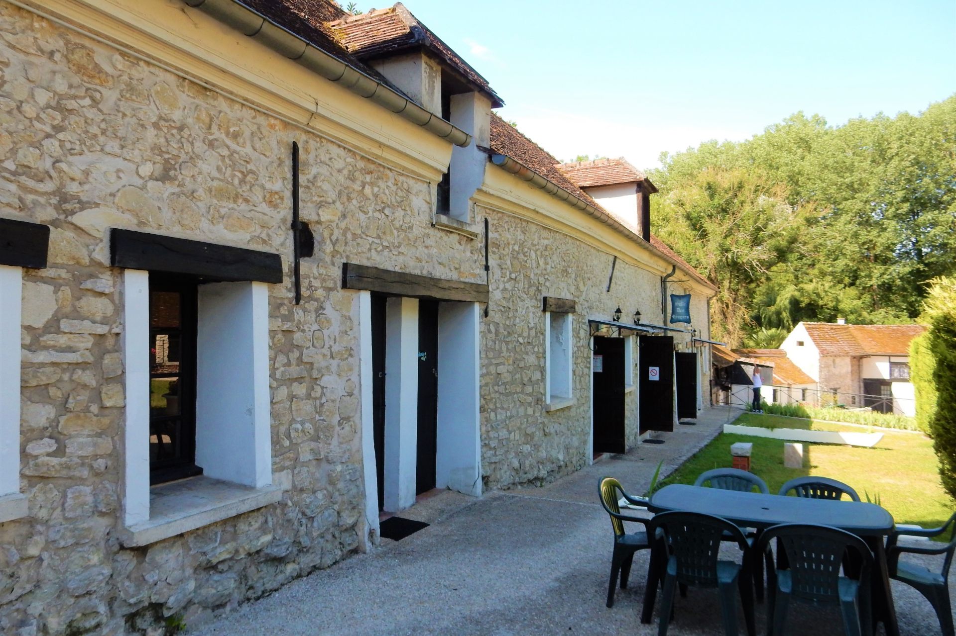 propriété 37 pièces en vente à CLAYE SOUILLY (77410)