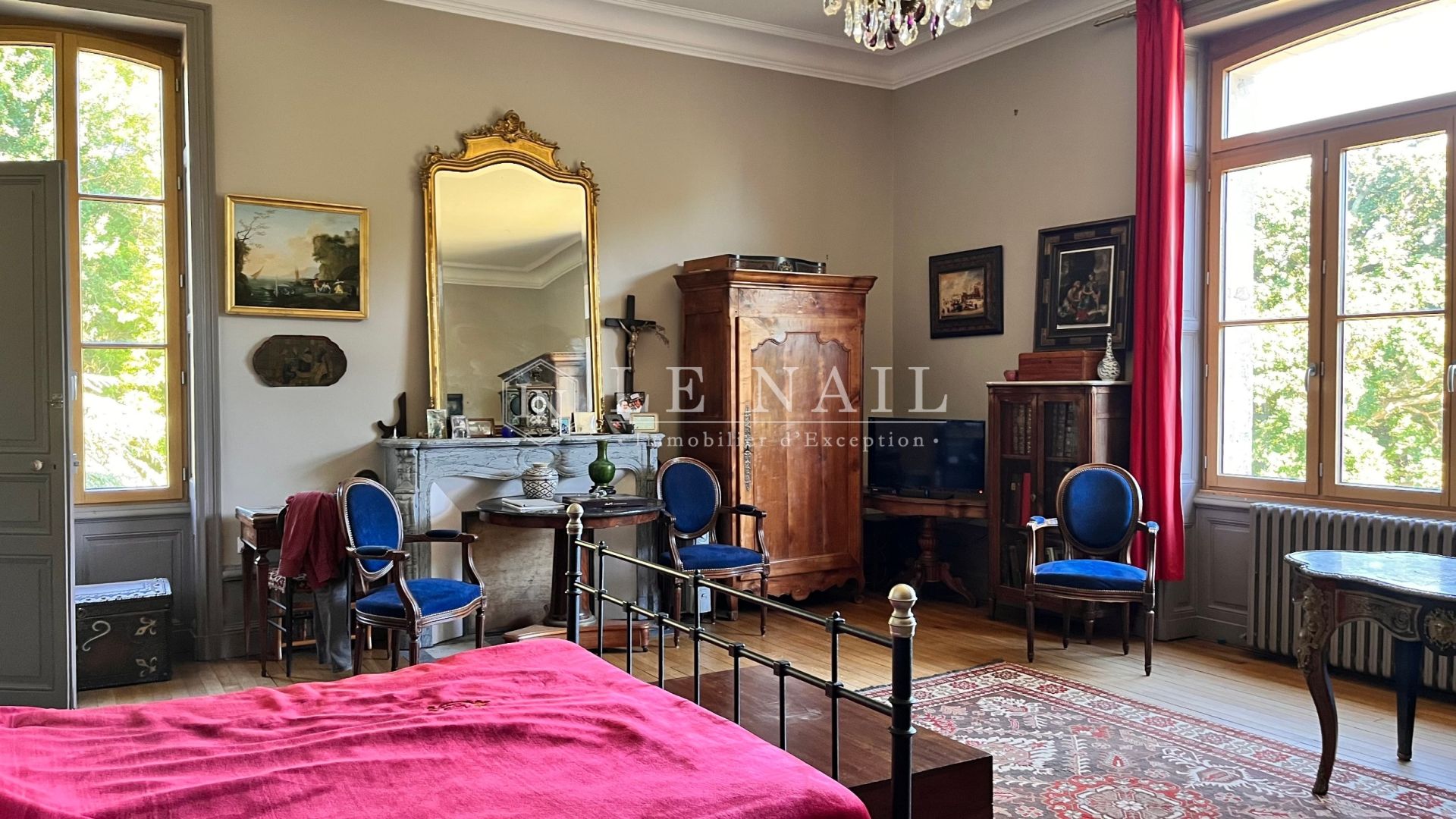 property 20 rooms for sale on PORNIC (44210)
