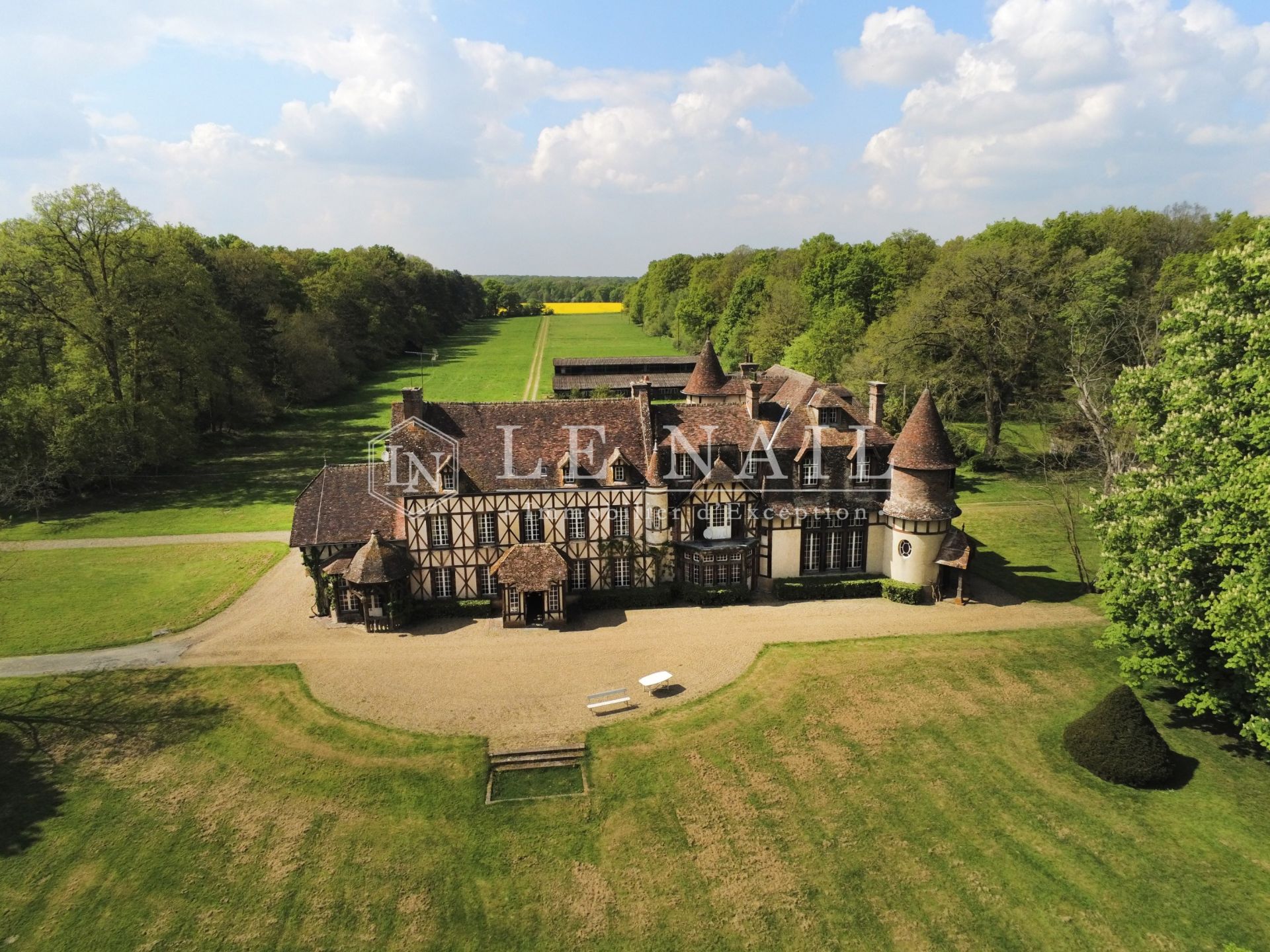 castle 27 rooms for sale on SENONCHES (28250)
