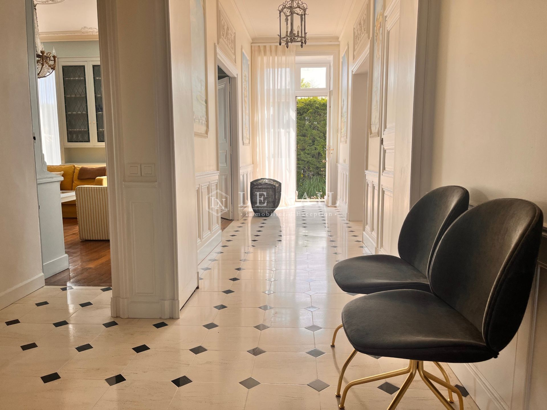 property 7 rooms for sale on VIEILLEVIGNE (44116)