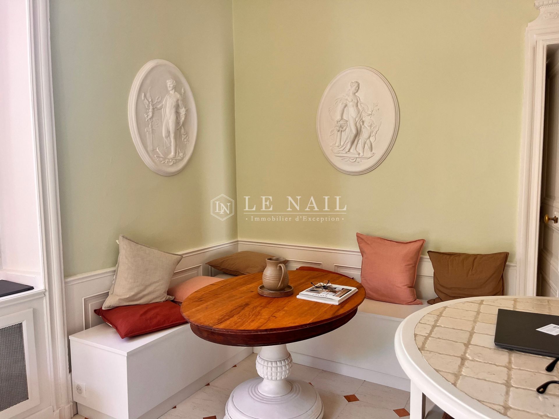 property 7 rooms for sale on VIEILLEVIGNE (44116)