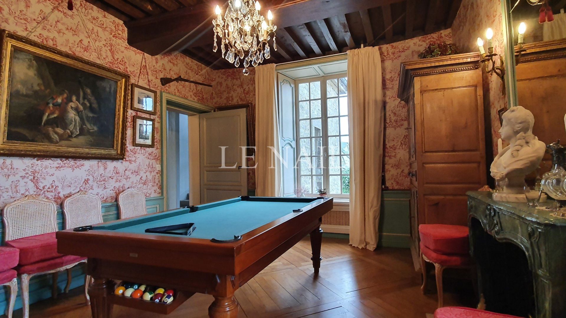 hôtel particulier 10 pièces en vente à VALOGNES (50700)