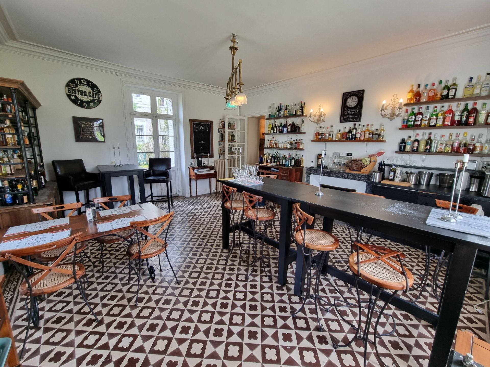 château 20 pièces en vente à TOURS (37000)