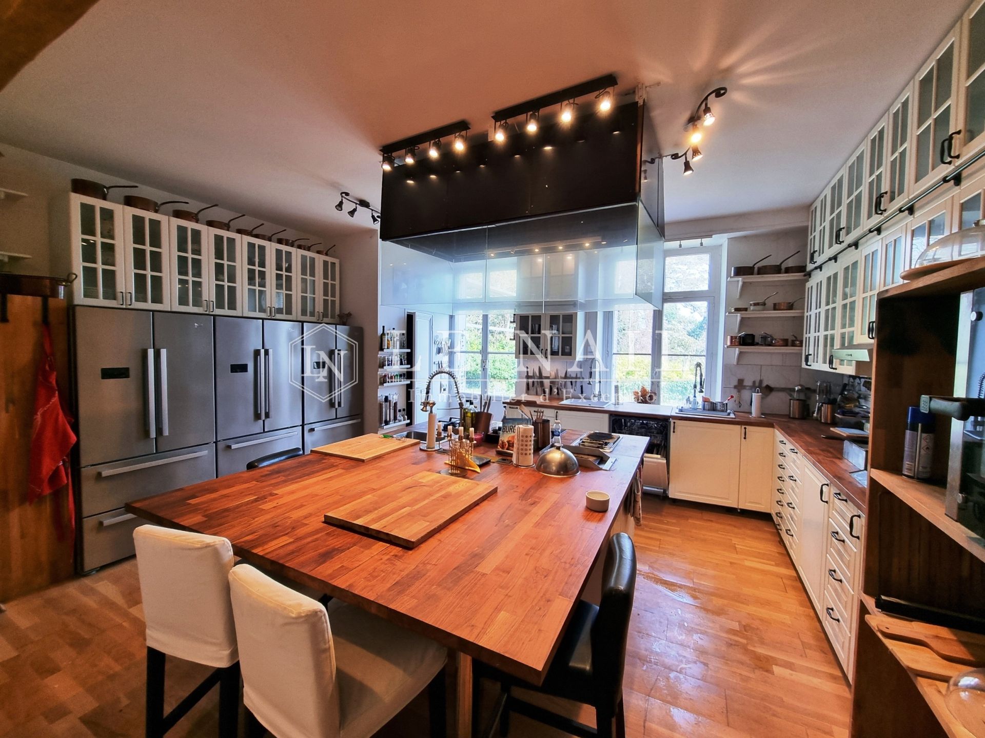 château 20 pièces en vente à TOURS (37000)