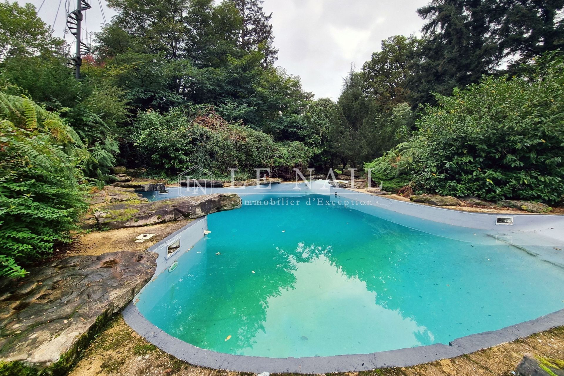 château 20 pièces en vente à TOURS (37000)