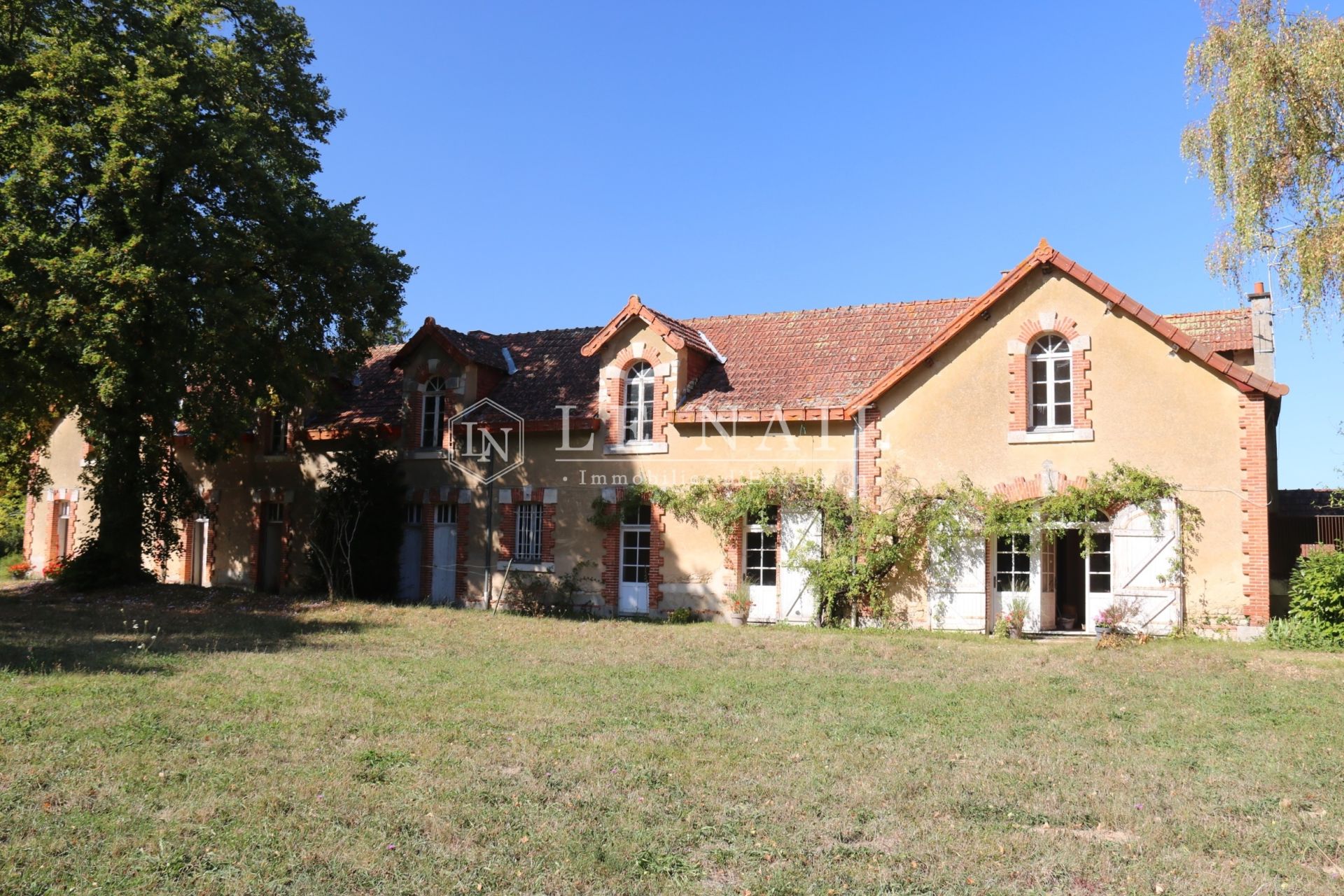 castle 16 rooms for sale on ANGERS (49100)