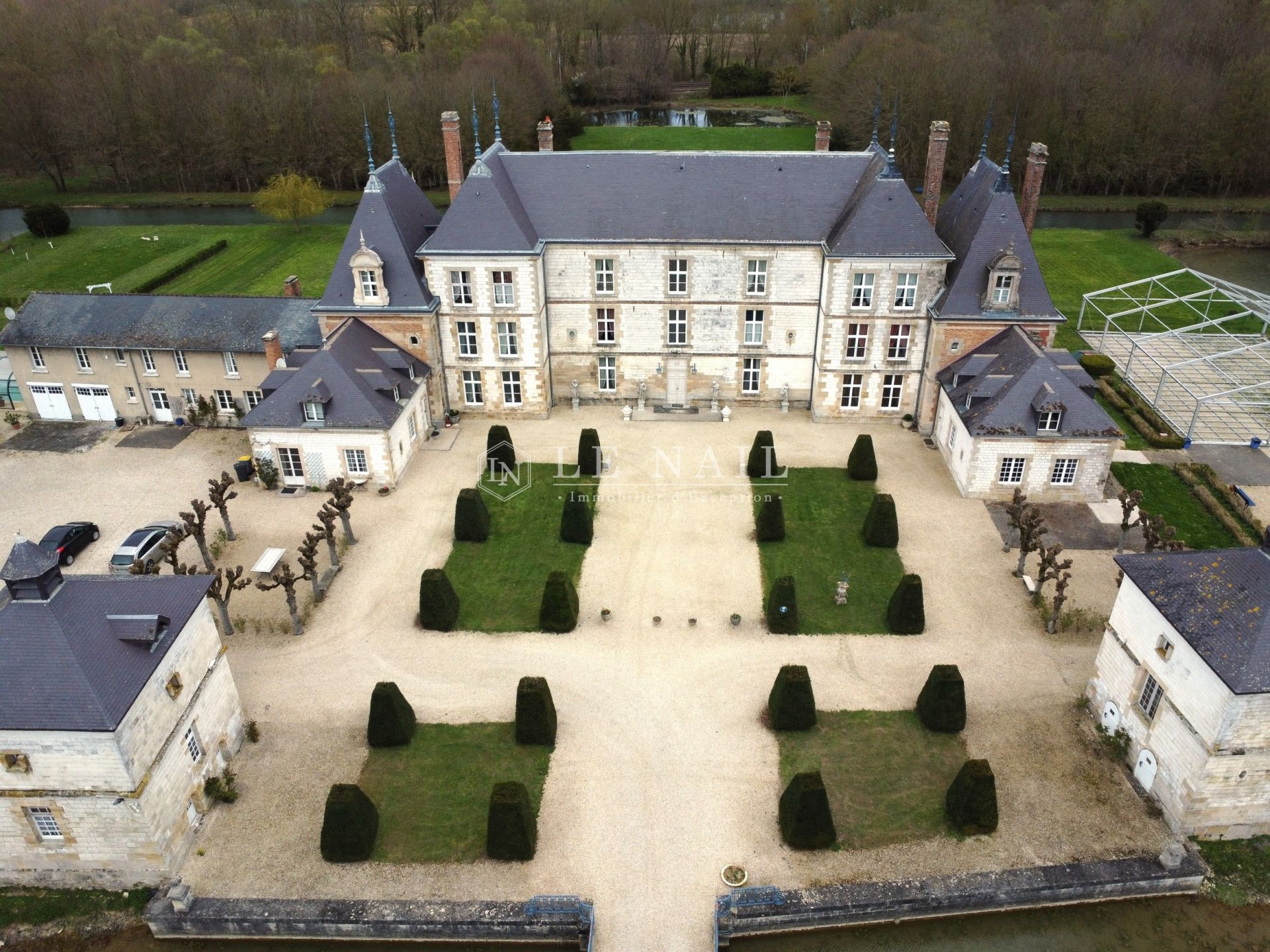 castle 36 rooms for sale on CHALONS EN CHAMPAGNE (51000)