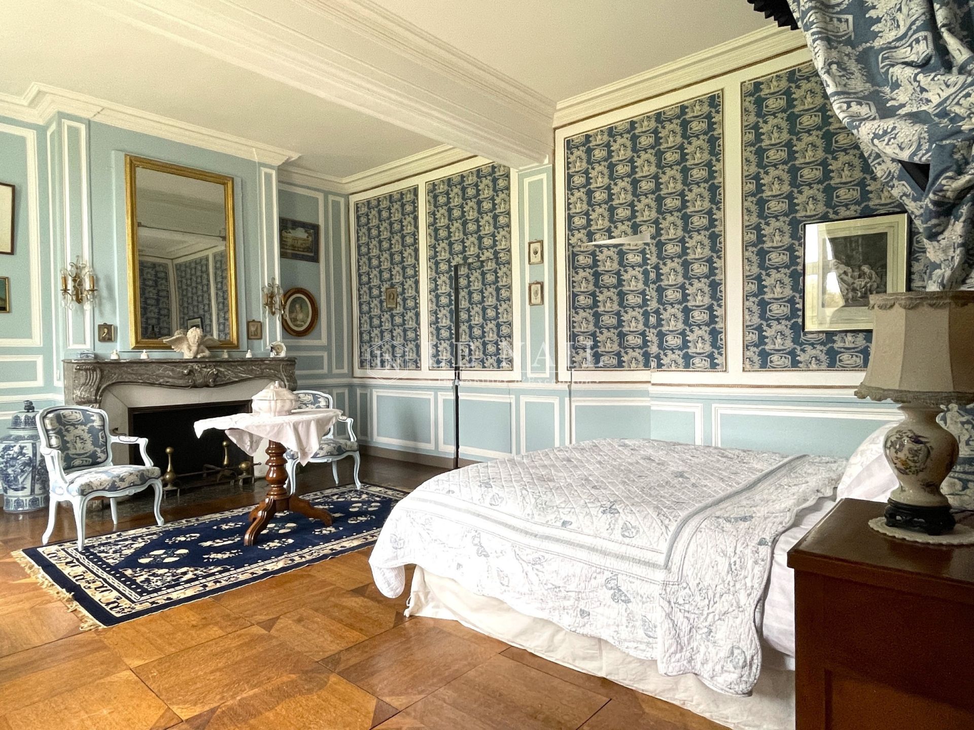 château 36 pièces en vente à CHALONS EN CHAMPAGNE (51000)