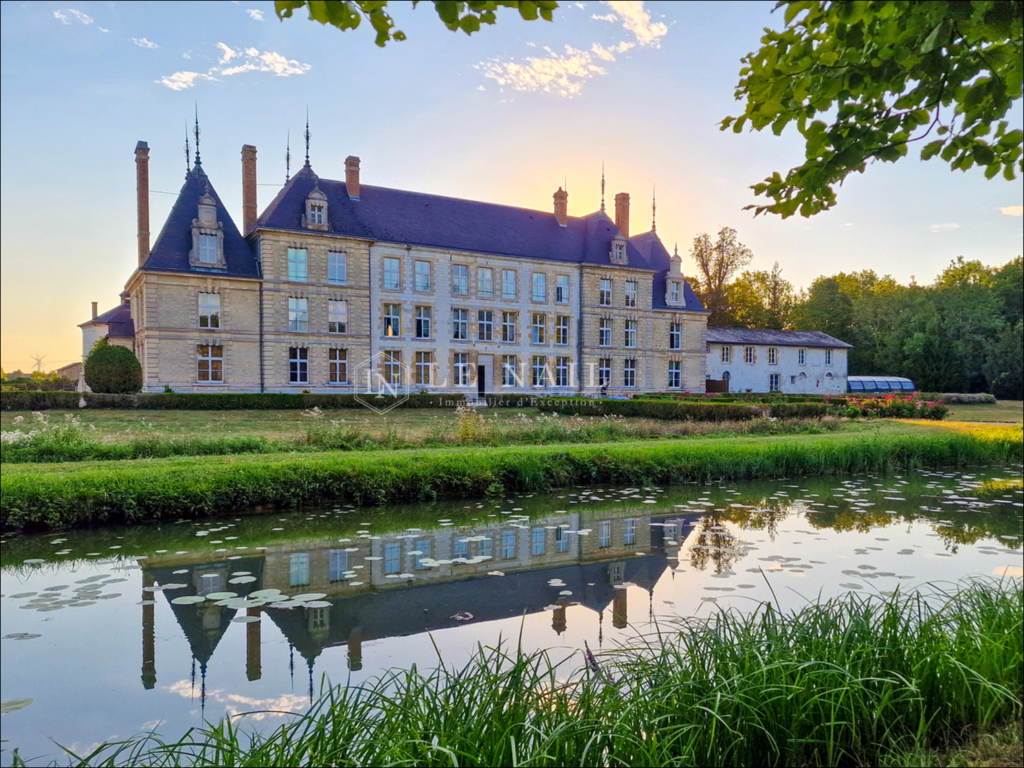 château 36 pièces en vente à CHALONS EN CHAMPAGNE (51000)