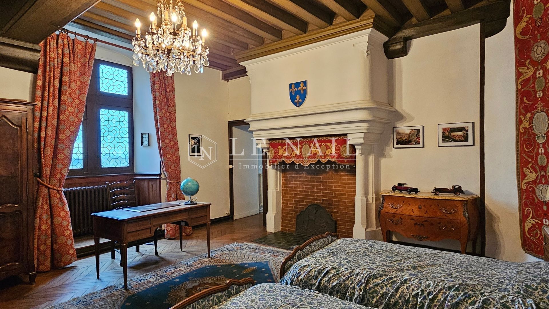 castle 20 rooms for sale on SABLE SUR SARTHE (72300)