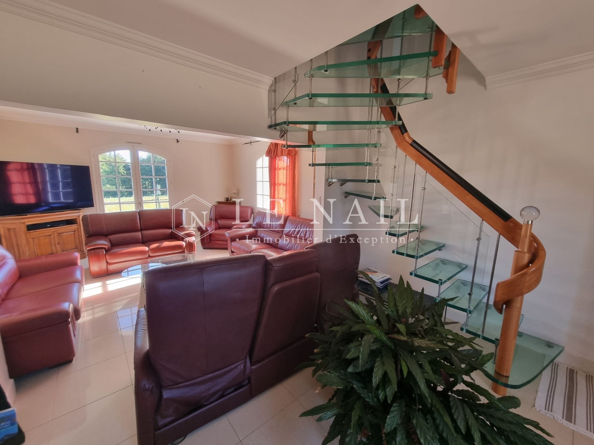 house 11 rooms for sale on NEUVY LE ROI (37370)