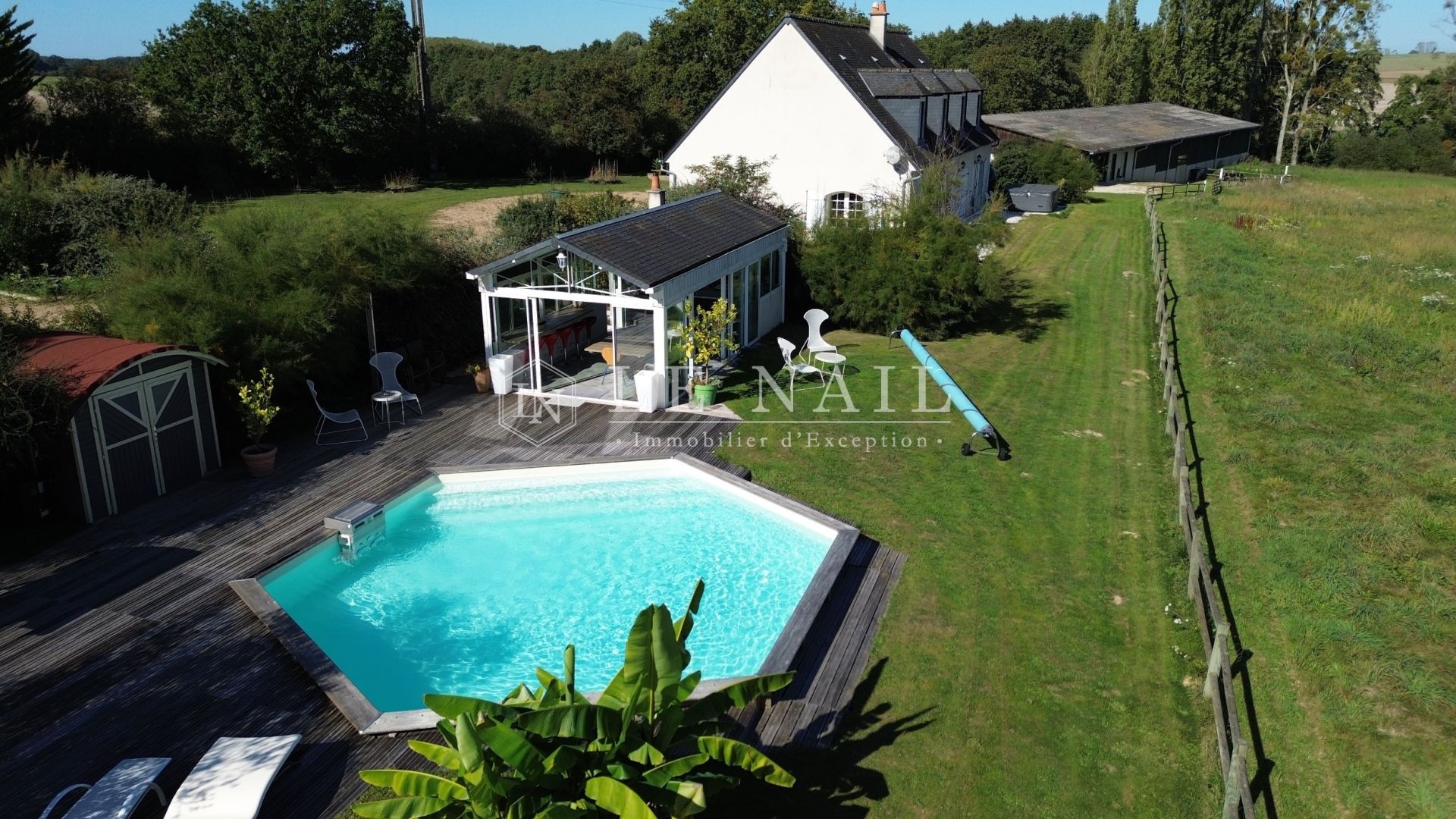 house 11 rooms for sale on NEUVY LE ROI (37370)