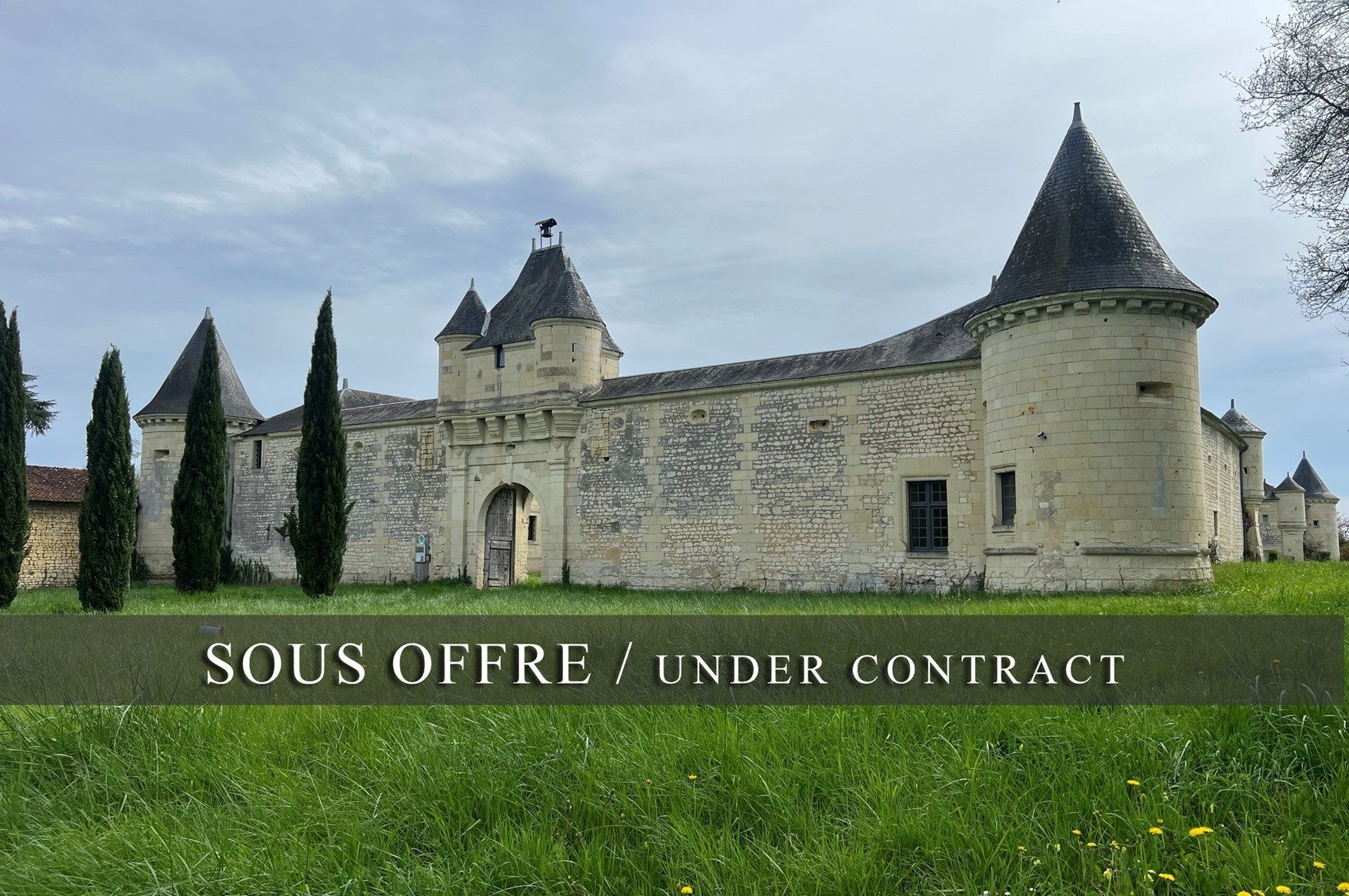castle 8 rooms for sale on LOUDUN (86200) castle 8 rooms for sale on LOUDUN (86200)
