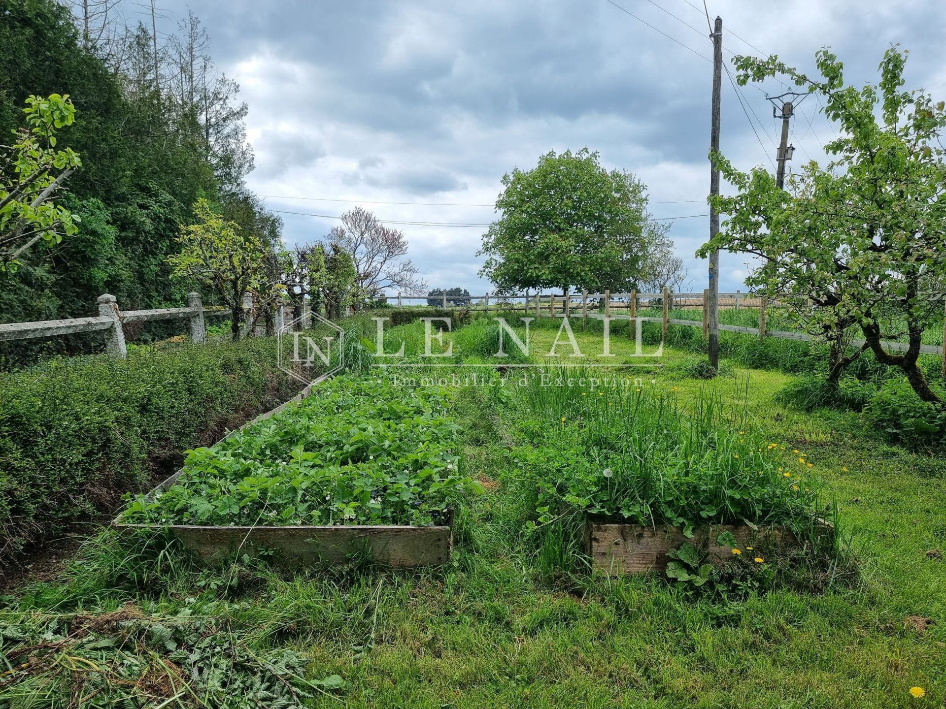house 8 rooms for sale on FRESNAY SUR SARTHE (72130)