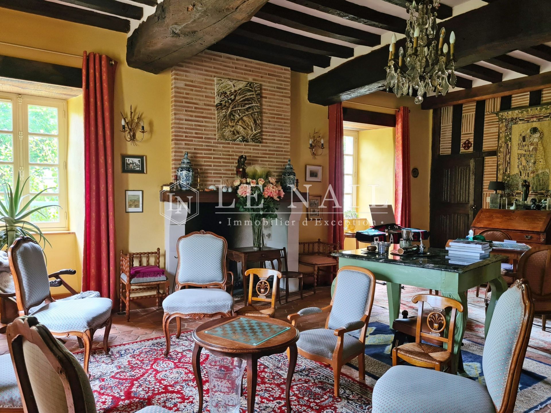 manoir 18 pièces en vente à CRAON (53400)