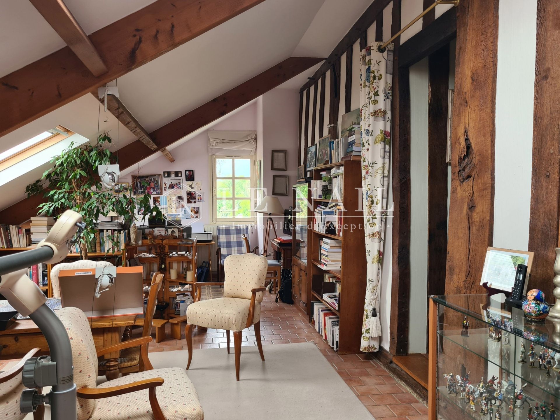 manor house 18 rooms for sale on CRAON (53400)