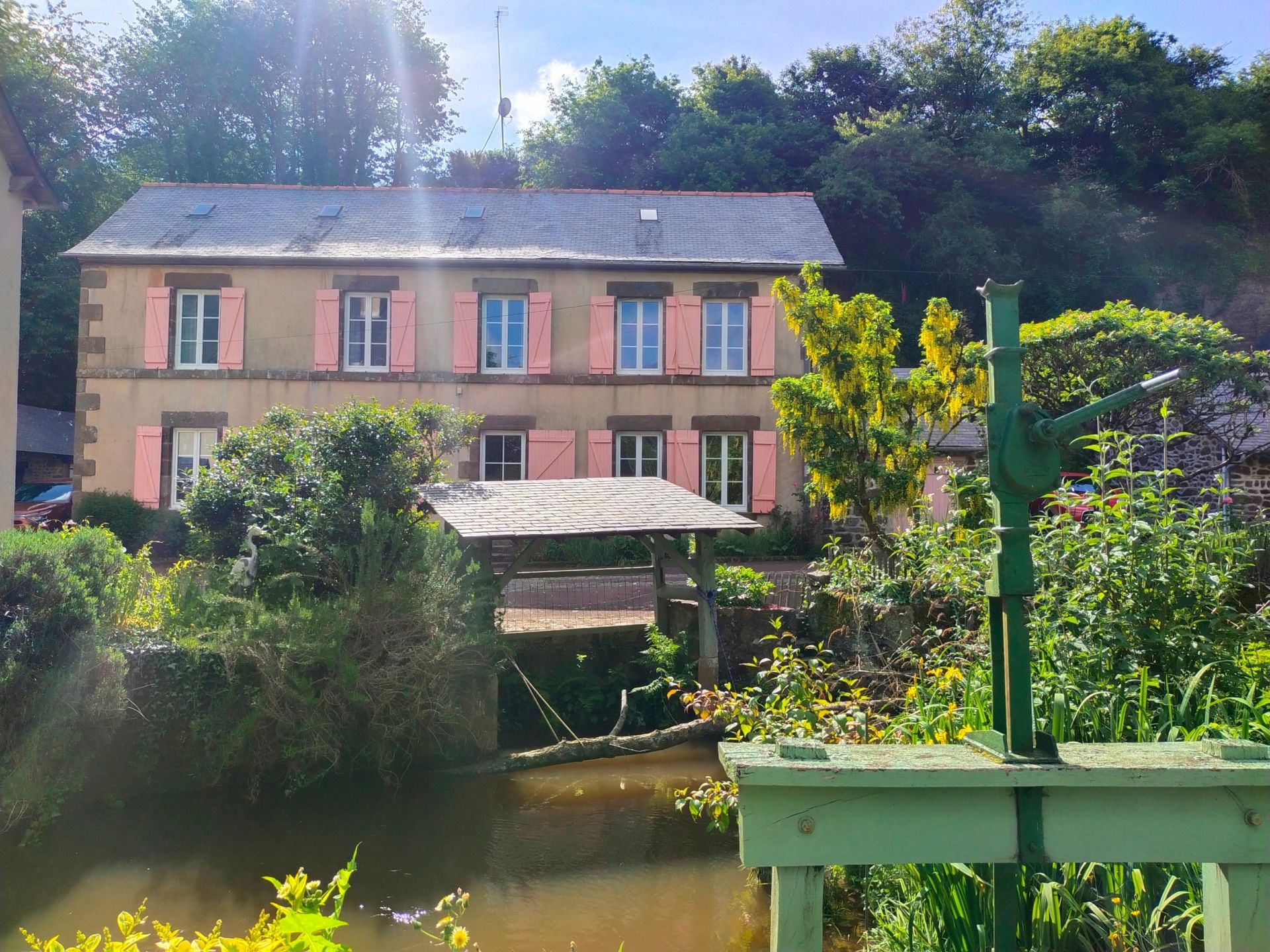 propriété 15 pièces en vente à MAYENNE (53100)