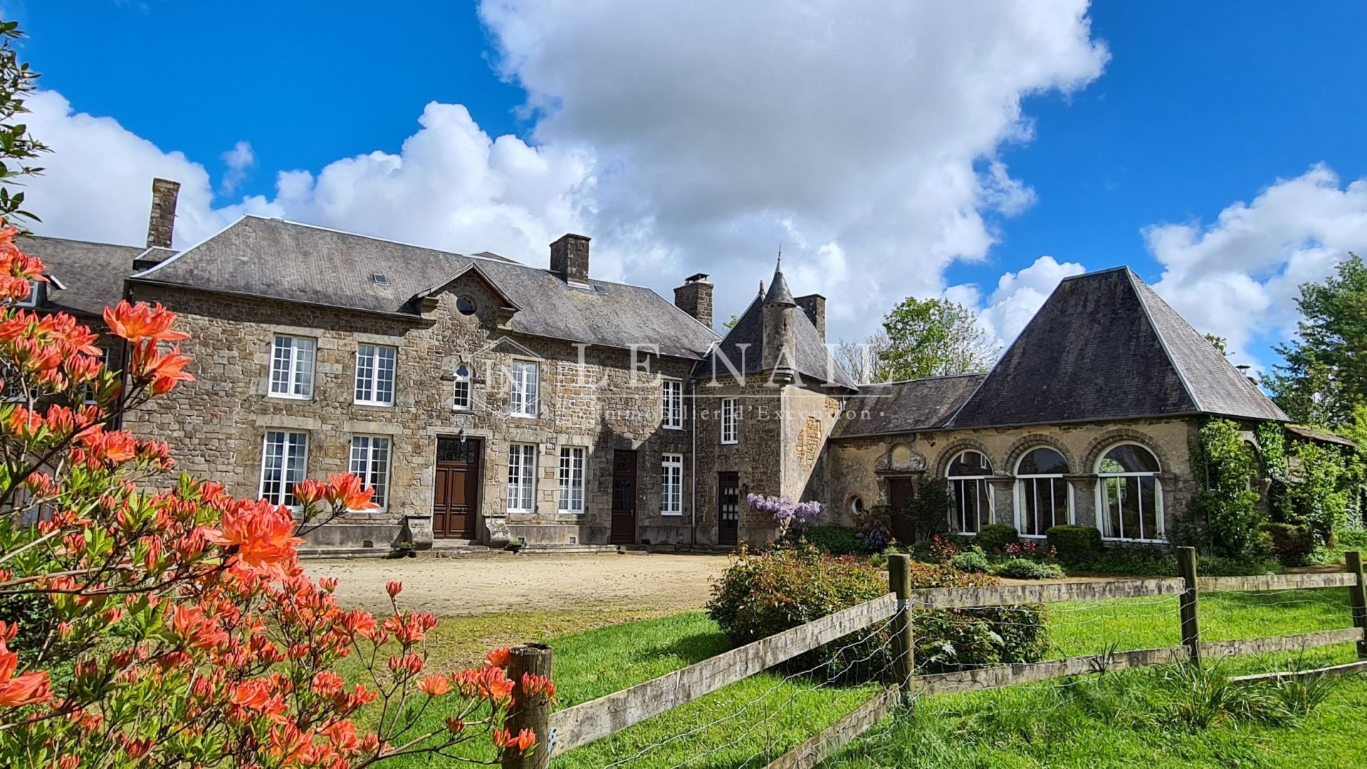 manor house 14 rooms for sale on ST HILAIRE DU HARCOUET (50600)