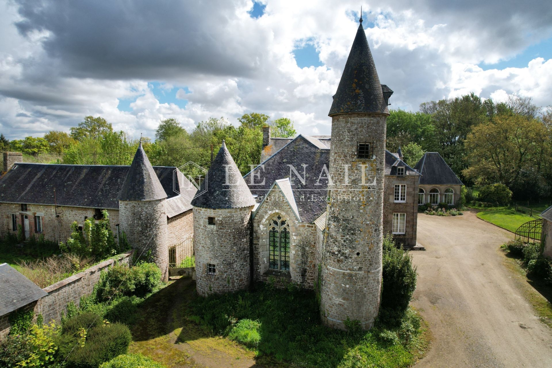 manor house 14 rooms for sale on ST HILAIRE DU HARCOUET (50600)