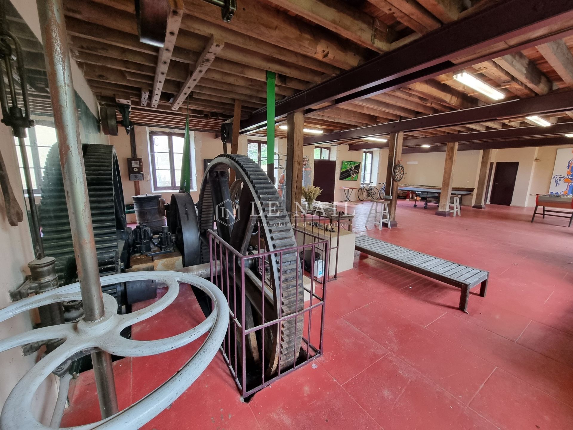 propriété 20 pièces en vente à LA CHARTRE SUR LE LOIR (72340)