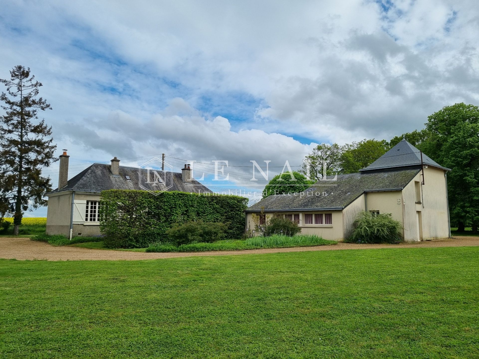 maison de maître 14 pièces en vente à VENDOME (41100)