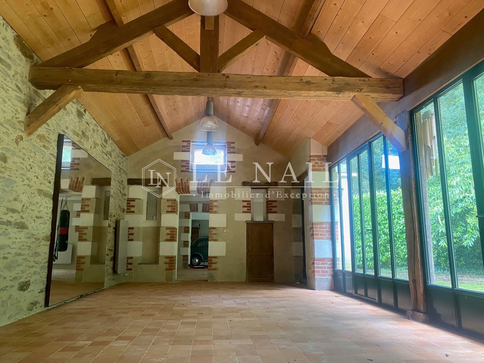 maison 14 pièces en vente à LA CHAPELLE SUR ERDRE (44240)