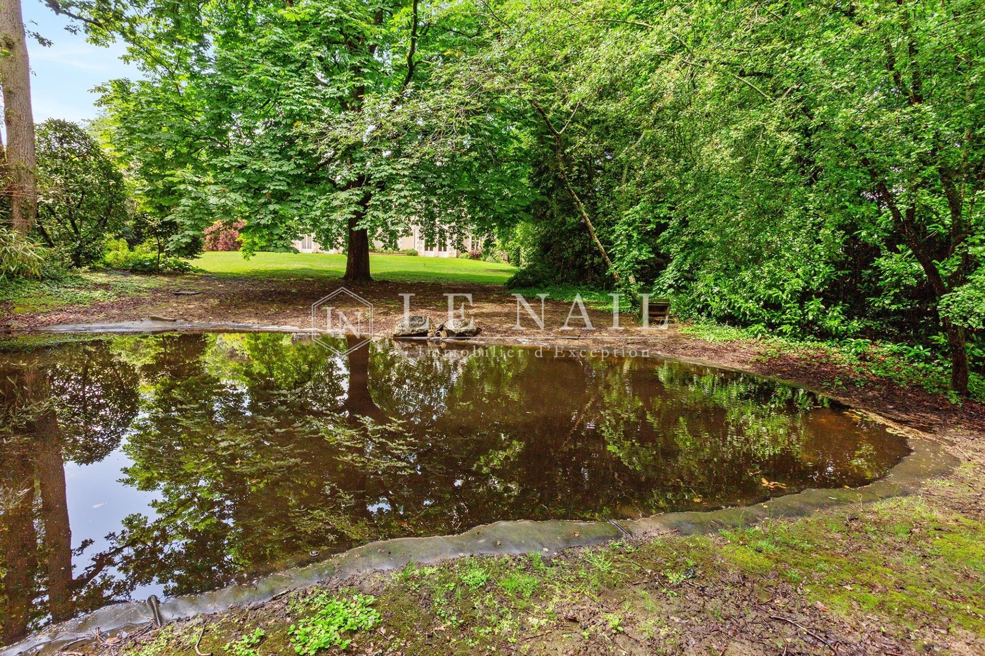 house 14 rooms for sale on LA CHAPELLE SUR ERDRE (44240)