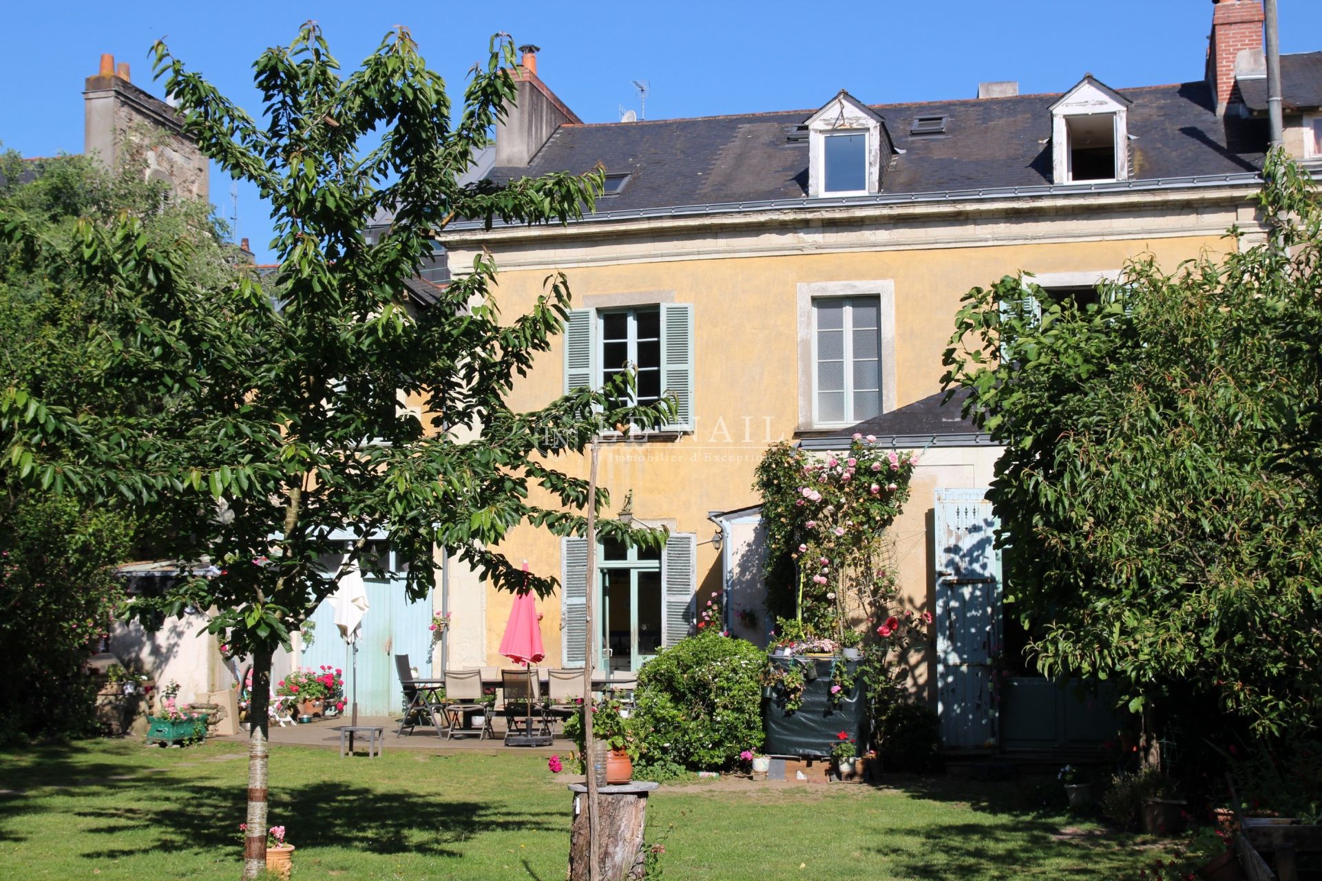 maison bourgeoise 13 pièces en vente à NANTES (44000)