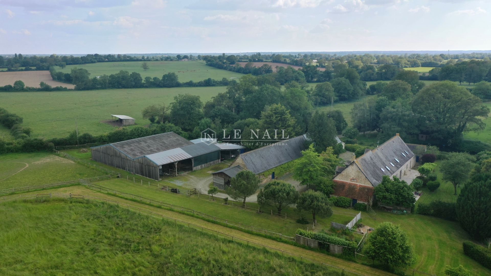 equestrian property 9 rooms for sale on EVRON (53600)