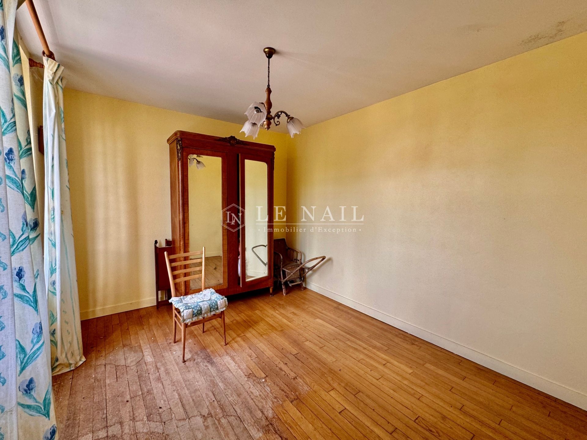 property 12 rooms for sale on BERGERAC (24100)