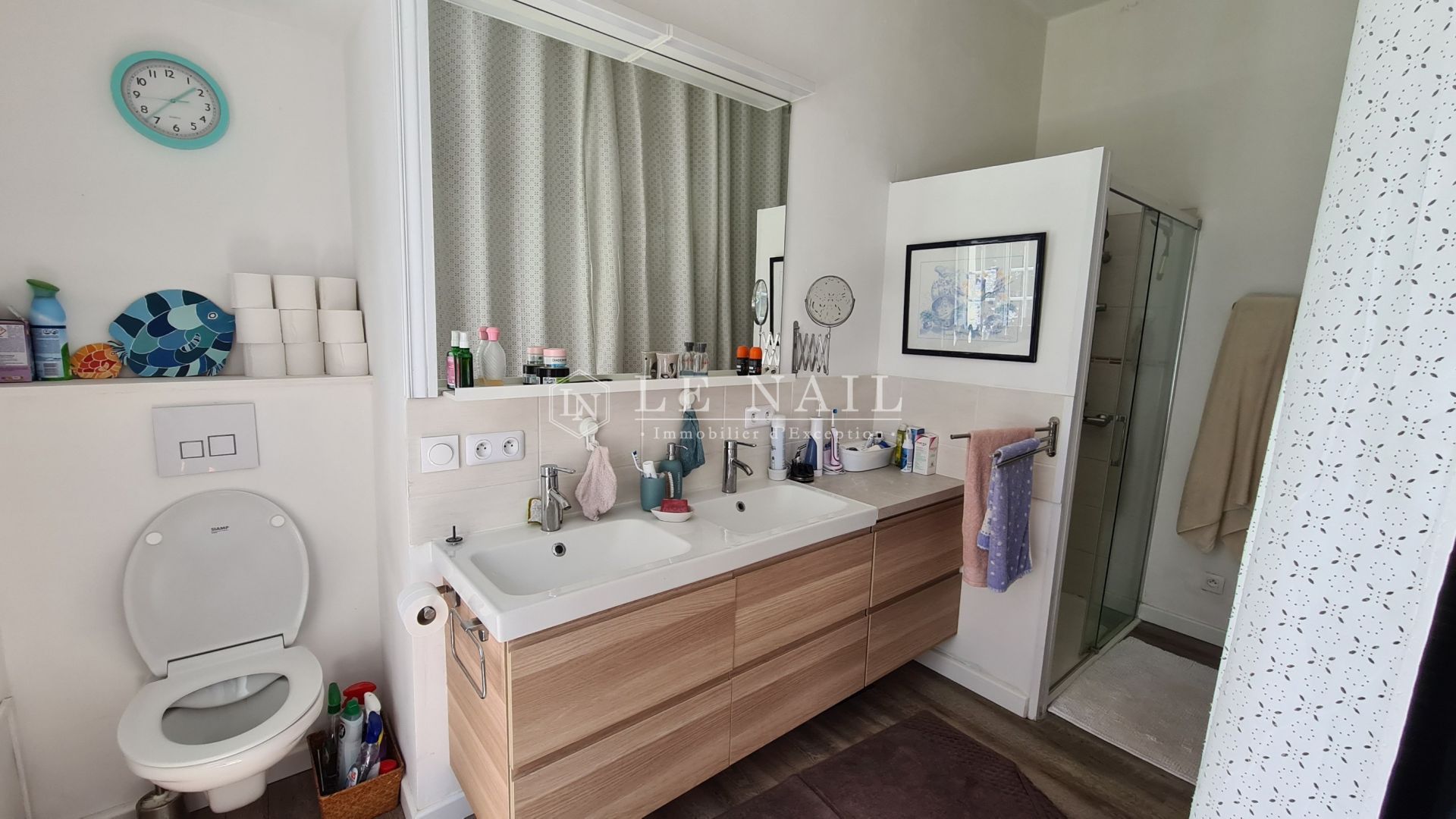 mansion 11 rooms for sale on COUTANCES (50200)