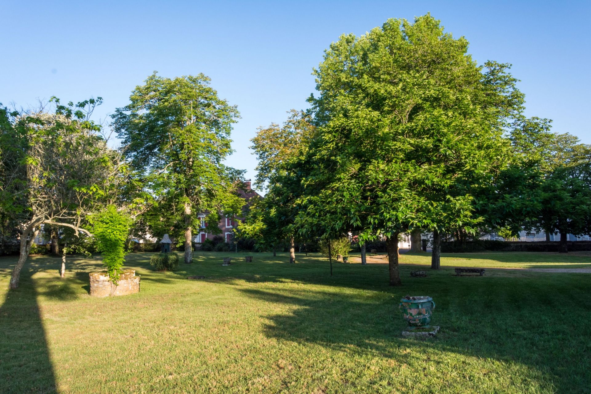 mansion 16 rooms for sale on BAZAS (33430)