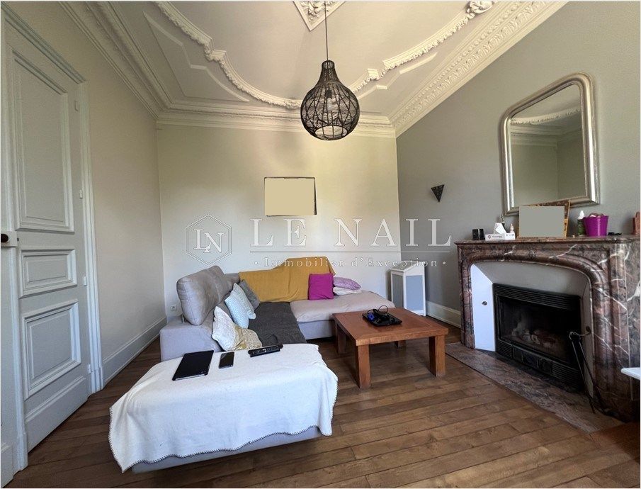 maison 9 pièces en vente à RUFFEC (16700)