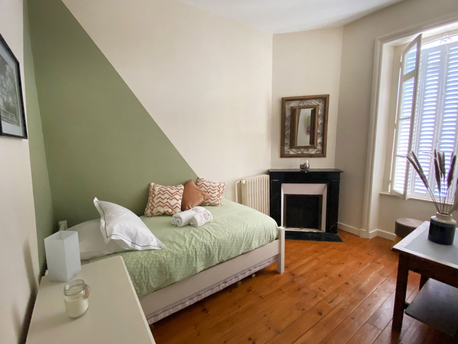 property 11 rooms for sale on CHANTONNAY (85110)
