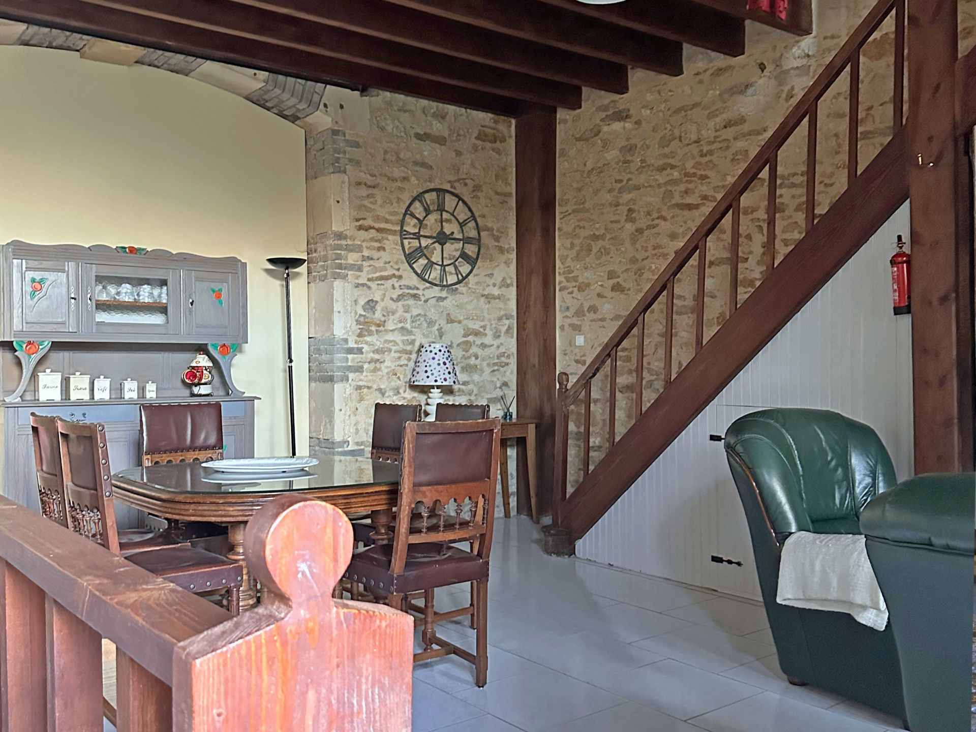 property 11 rooms for sale on CHANTONNAY (85110)