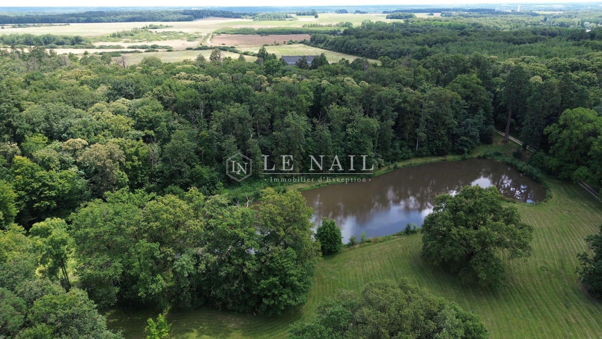 castle 28 rooms for sale on BLOIS (41000)