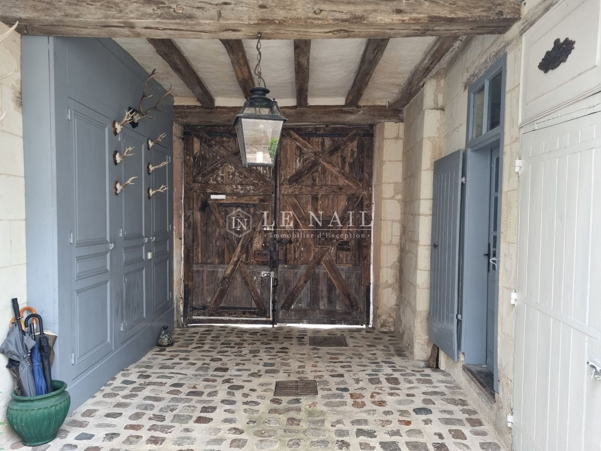 mansion (hôtel particulier) 11 rooms for sale on LOCHES (37600)