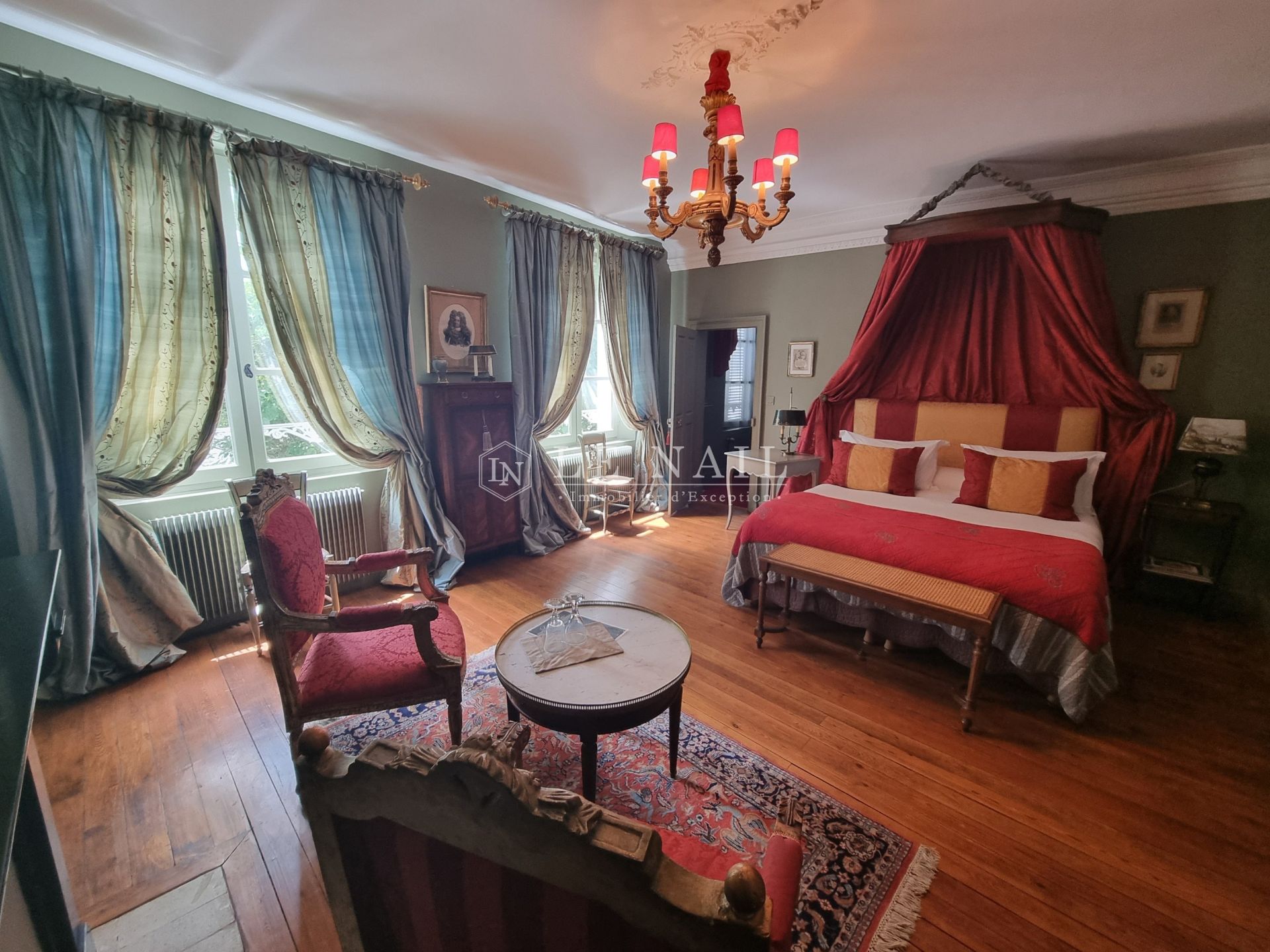 mansion (hôtel particulier) 11 rooms for sale on LOCHES (37600)
