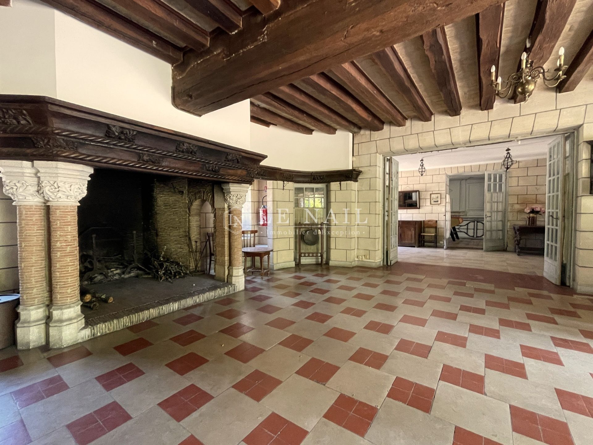 property 30 rooms for sale on BREUILLET (91650)